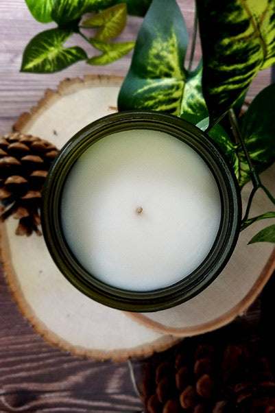 Soy candle smooth top with greenery